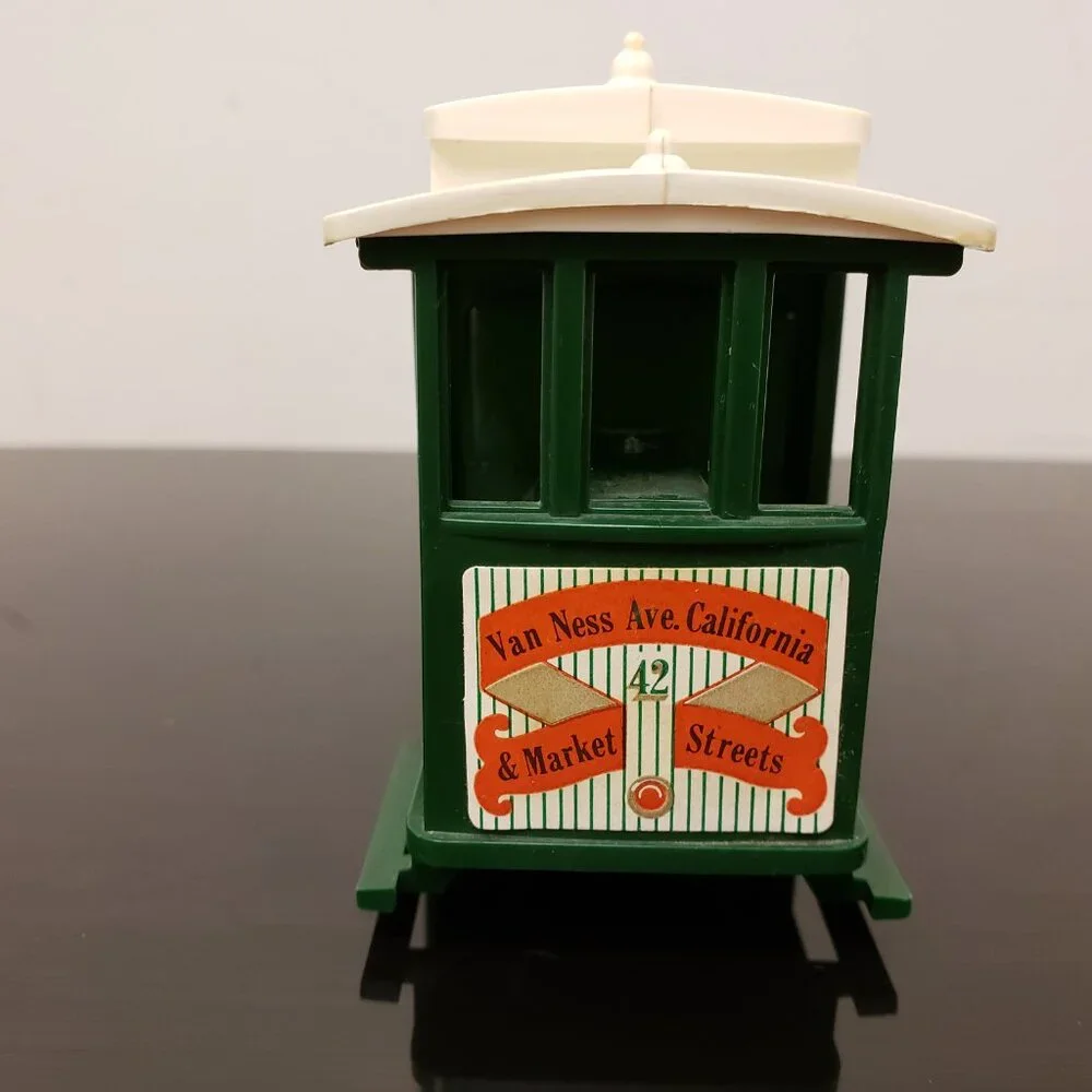 Vintage Avon San Francisco Green CABLE CAR Wild Country Scent Full Glass